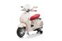 Motocykl elektryczny Vespa 946 również z biegiem wstecznym, biały, z kołami pomocniczymi, licencjonowany, Bateria litowa, silnik 2 x 30 W, skórzane siedzenie, odtwarzacz MP3 z wejściem USB