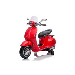 Motocykl elektryczny Vespa 946 również z biegiem wstecznym, czerwony, z kołami pomocniczymi, licencjonowany, akumulator 2 x 6 V, silnik 2 x 30 W, skórzane siedzenie, odtwarzacz MP3 z wejściem USB